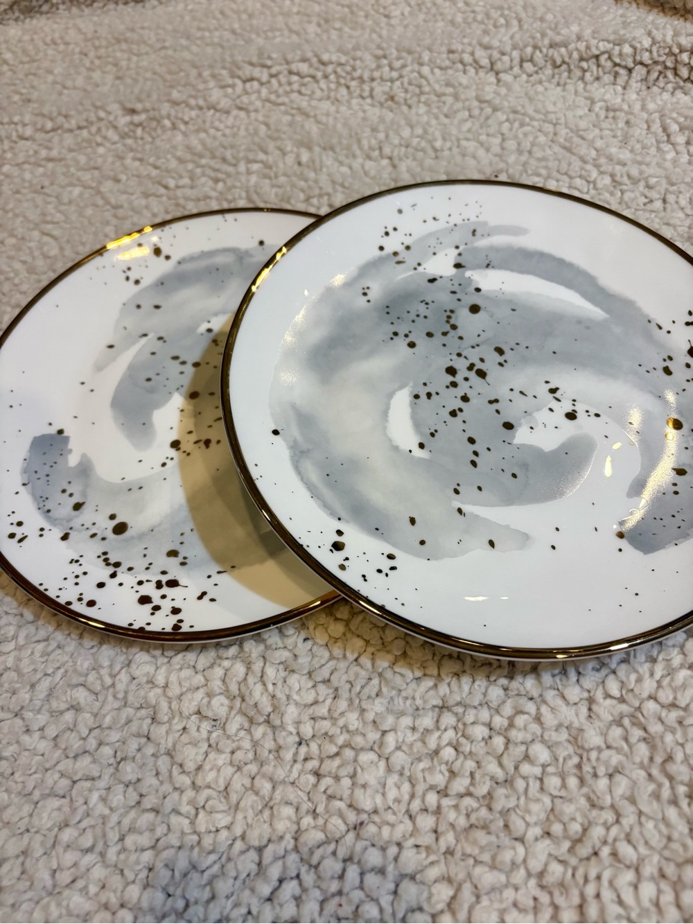 Olivia & Oliver Splatter Gold Trim Dinner Plate - 2 pieces (8inch) NWOT